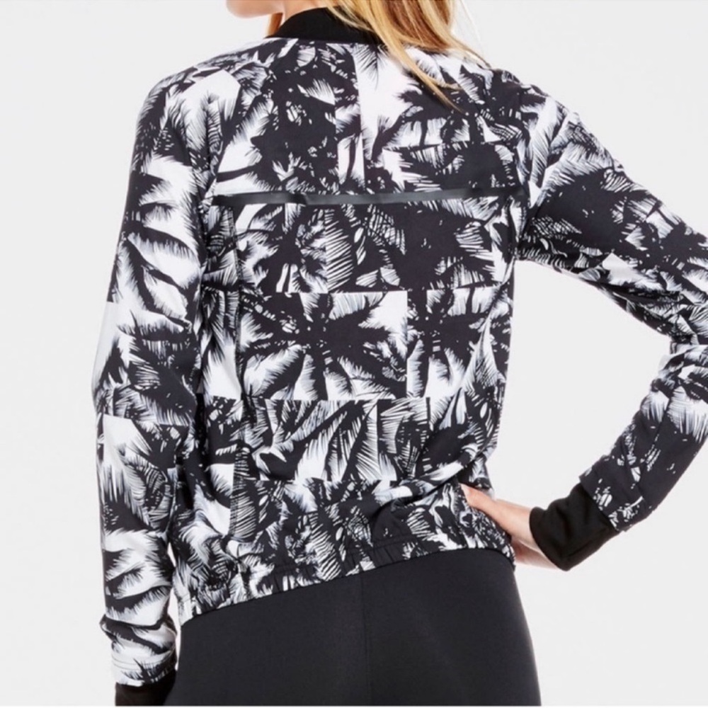 Fabletics Jacket - Picture 2 of 9